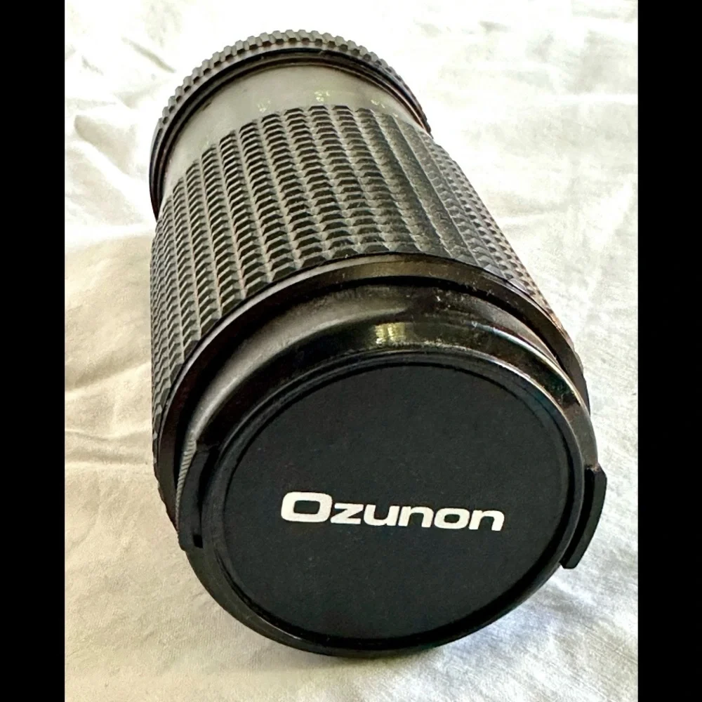 VINTAGE 1980s OZUNON MC AUTO TELE ZOOM TELEPHOTO SLR CAMERA LENS 75-200mm f 4.5